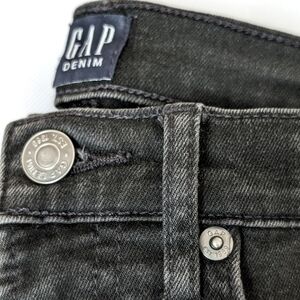 True Skinny Black Jeans. Size 25 Short.